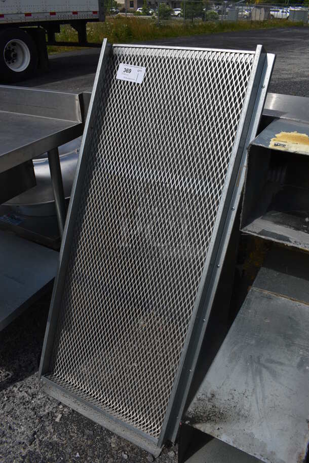 Metal Commercial Piece to Power Ventilator. 22x24x49