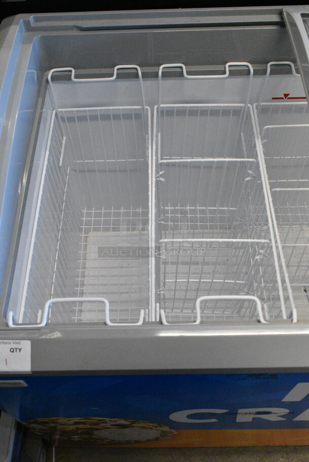 Excellence VB-5HC-TY Metal Commercial Chest Freezer Merchandiser on Commercial Casters. 115 Volts, 1 Phase. Tested and Working! - Image 4 of 6