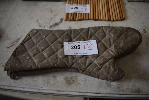 ALL ONE MONEY! Lot of 2 Oven Mitts! 17x7x1