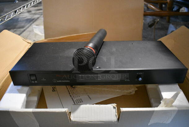 IN ORIGINAL BOX! Audio-Technica ProSeries PRO-R2 ATW-R11 VHF Diversity Receiver w/ Microphone. 19x7x3