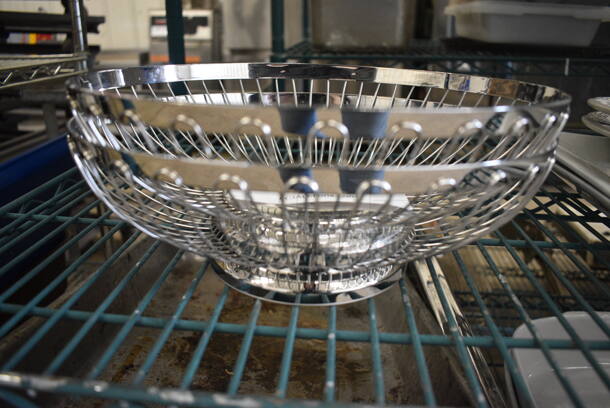 2 Metal Bread Baskets. 11x8.5x3.5. 2 Times Your Bid! - Image 3 of 3