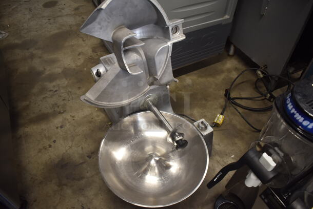 Hobart 84186 Commercial Stainless Steel Electric Countertop Buffalo Chopper. 115V, 1 Phase. Tested and Working! - Image 4 of 5