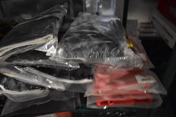 ALL ONE MONEY! Tier Lot of Various BRAND NEW Items Including Oven Mitts - Image 3 of 3