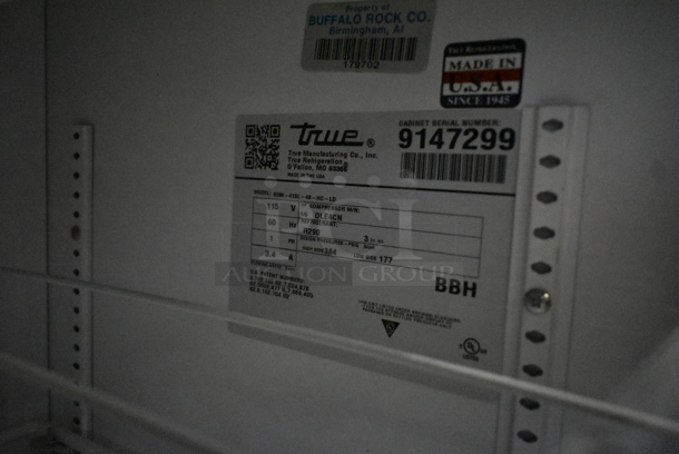 2017 True GDM-41SL-48-HC-LD Metal Commercial 2 Door Reach In Cooler Merchandiser w/ Poly Coated Racks. 115 Volts, 1 Phase. Tested and Working! - Image 4 of 4