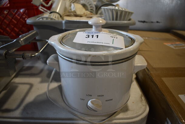 White Metal Countertop Slow Cooker w/ Glass Lid. 9x8x8 - Image 1 of 4