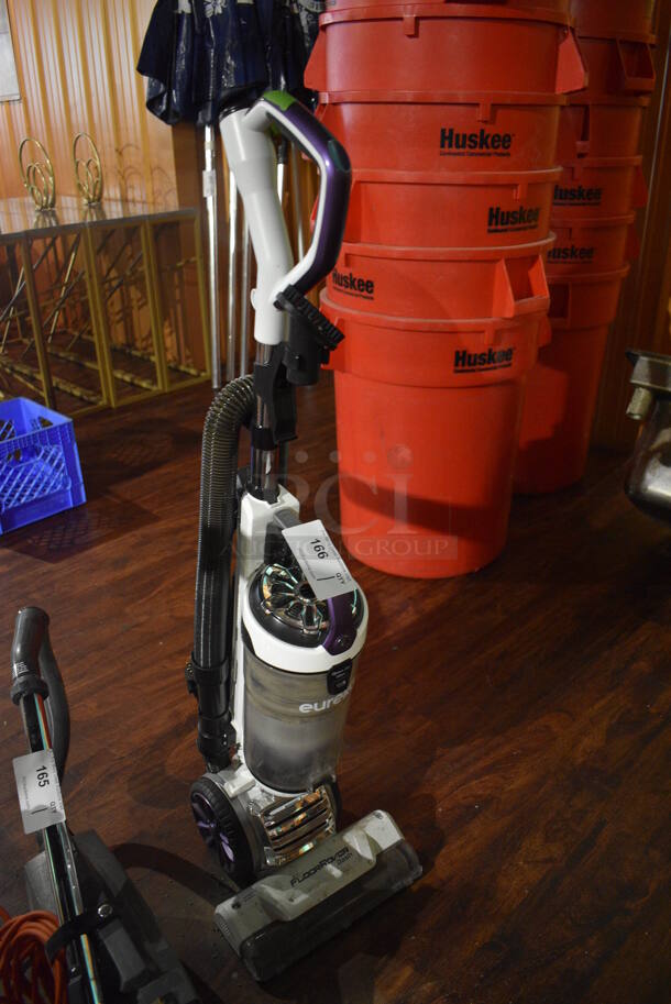 Eureka FloorRover Dash Vacuum Cleaner. 13x12x45 - Image 2 of 5