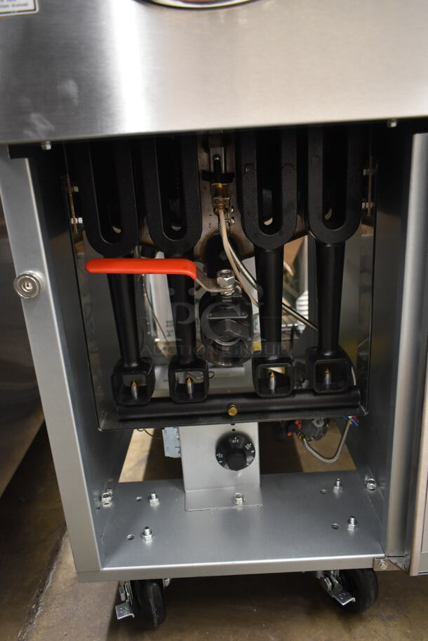 BRAND NEW SCRATCH AND DENT! 2023 Avantco 177FF50L Stainless Steel Commercial Floor Style Propane Gas Powered Deep Fat Fryer w/ 2 Metal Fry Baskets on Commercial Casters. 120,000 BTU. Tested and Working! - Image 4 of 5