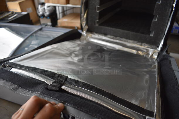 BRAND NEW! Rubbermaid 529F1300 Pro Serve Gray Poly Insulated Front Load Food Carrying Catering Bag w/ Insert. 19x25x22 - Image 5 of 5