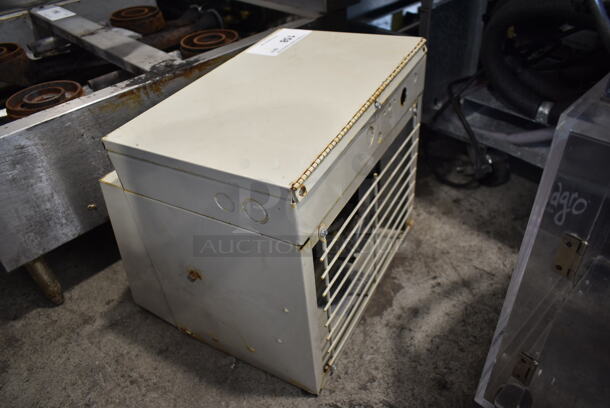 Fahrenheat FUH54CA Metal Ceiling Mount Air Heater. 240 Volts.   - Image 5 of 7