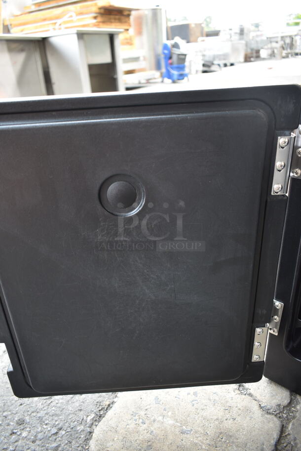 BRAND NEW! Choice Black Front Loading Insulated Food Pan Carrier - 5 Full-Size Pan Max Cap. - Image 3 of 5