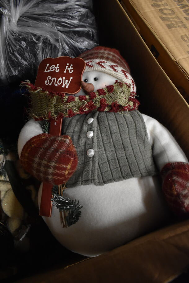 ALL ONE MONEY! Lot of Various Items Including Snowman Decorations and Christmas Lights - Image 4 of 5