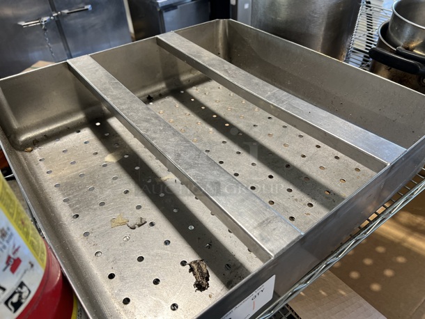 Stainless Steel Straining Sink Insert. 19.5x19.5x4.5 - Image 3 of 4