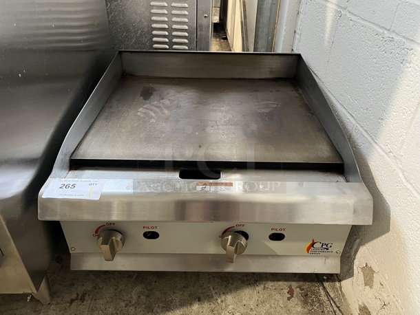 Cooking Performance Group CPG 351GMCPG24NL Stainless Steel Commercial Countertop Natural Gas Powered Flat Top Griddle. 60,000 BTU.