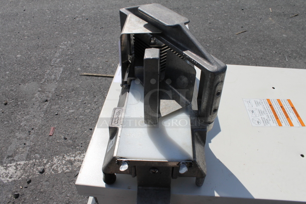 Nemco Metal Commercial Countertop Tomato Slicer. - Image 3 of 3