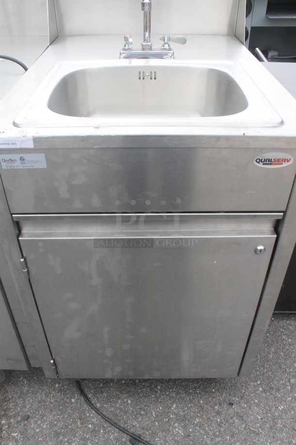 QualServ Stainless Steel Commercial Single Bay Portable Sink w/ Faucet and Handles on Commercial Casters. Bay 16x14x6.5 - Image 5 of 9