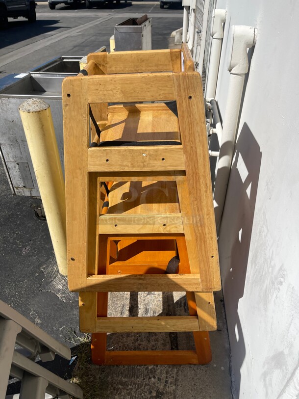 Wooden Kids High Chair Great For Restaurant  - Image 4 of 8