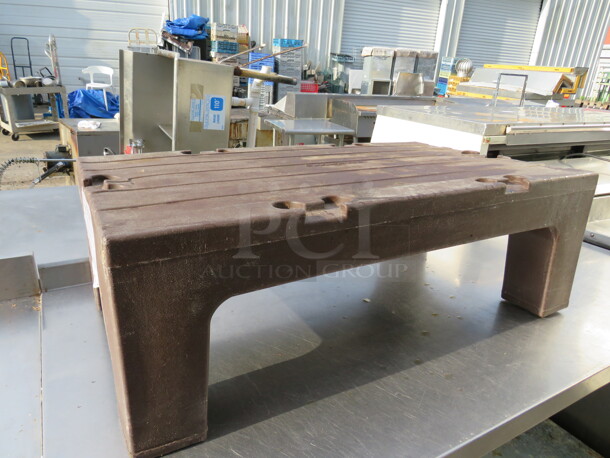 One Cambro Brown Poly Dunnage Rack. 36X21X12 - Image 1 of 2