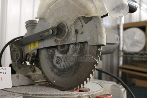 M2500LW2 Metal Countertop 10" Compound Miter Saw w/ Laser Guide. 120 Volts, 1 Phase. Tested and Working! - Image 4 of 12