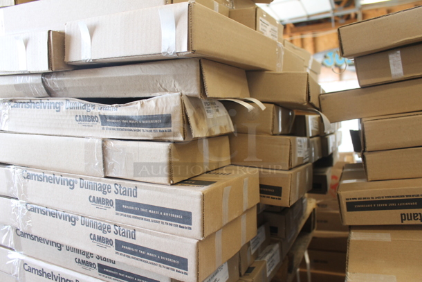 ALL ONE MONEY! PALLET LOT of NEW Cambro CPDS21H6480 Camshelving® Premium Dunnage Stand 21" & 24" and MORE! - Image 3 of 6
