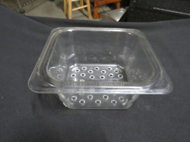 1/6 Size 4 Inch Deep Perforated Food Storage Container. 2XBID - Image 1 of 1