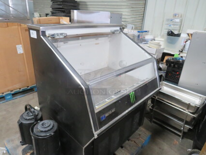 One Masterbilt Freezer. 115/208-230 Volt. 