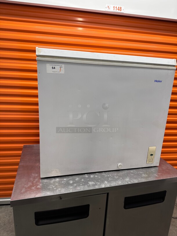 Working! HAIER HCM071LC 7.1 CU FT CHEST FREEZER 115 Volt Tested and Working! - Image 3 of 9