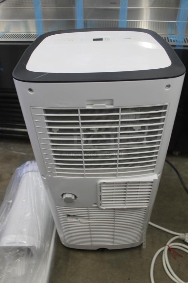BRAND NEW SCRATCH AND DENT! Perfect Aire PORT8000A  8,000 BTU Portable Air Conditioner. 115 Volts, 1 Phase. Tested and Working! - Image 5 of 7