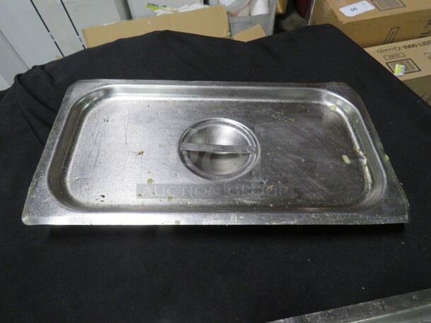 1/3 Size 4 Inch Deep Hotel Pan LIDS 3XBID - Image 1 of 1