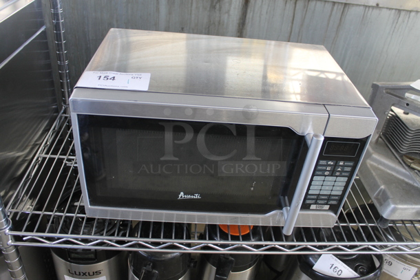 Avanti MO7003SST Countertop Microwave Oven. 120 Volts, 1 Phase.  - Image 2 of 6