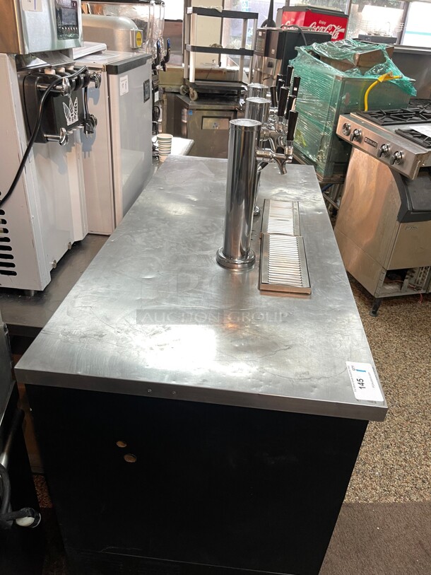Working! True TBB-2  Commercial Bar Refrigerator  2 Swinging Solid Doors, With Three Beer Taps and Beer Containers Black, NSF 115 Volt Tested and Working! - Image 8 of 11