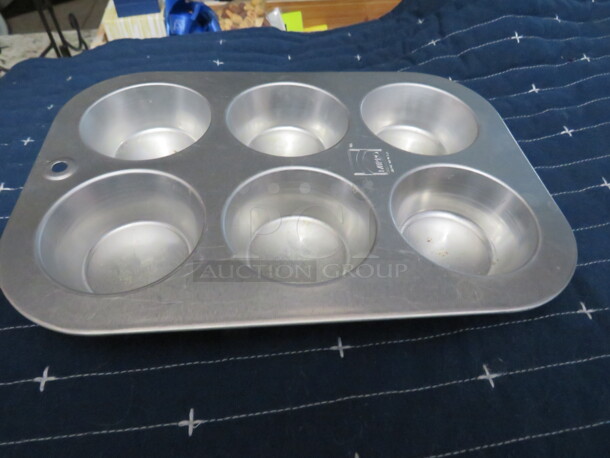 One 6 Hole Muffin Pan.
