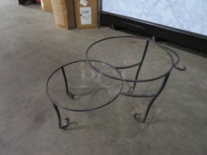 Black Metal Dual Pizza Stand. 3XBID