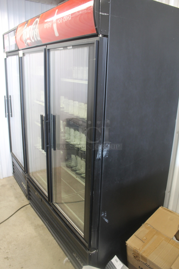 2012 True GDM-49EM Metal Commercial 2 Door Reach In Cooler Merchandiser w/ Poly Coated Racks. 115 Volts, 1 Phase. Tested and Powers On But Does Not Get Cold - Image 3 of 6