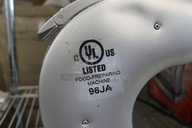 LIKE NEW! Imperia Pasta Presto Metal Countertop 5 3/4" Pasta Machine 720. 120 Volts, 1 Phase. Unit Has Only Been Used a Few Times! Tested and Working! - Image 4 of 6