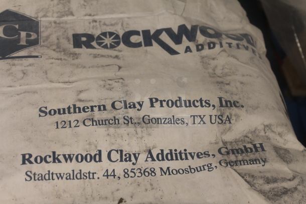 ALL ONE MONEY! PALLET LOT of Various Items Including AceMatt 3300 Bags. BUYER MUST REMOVE. - Image 5 of 5