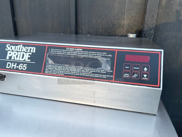 Almost New! Southern Pride DH-65 5 Dinner House Stationary Rack Electric Smoker Steam NSF 220 Volt 3 Phase Tested and Working! - Image 6 of 10