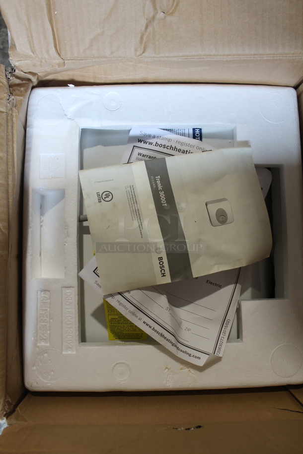IN ORIGINAL BOX! Bosch Mini Tank ES4 Electric Water Heater. - Image 6 of 6
