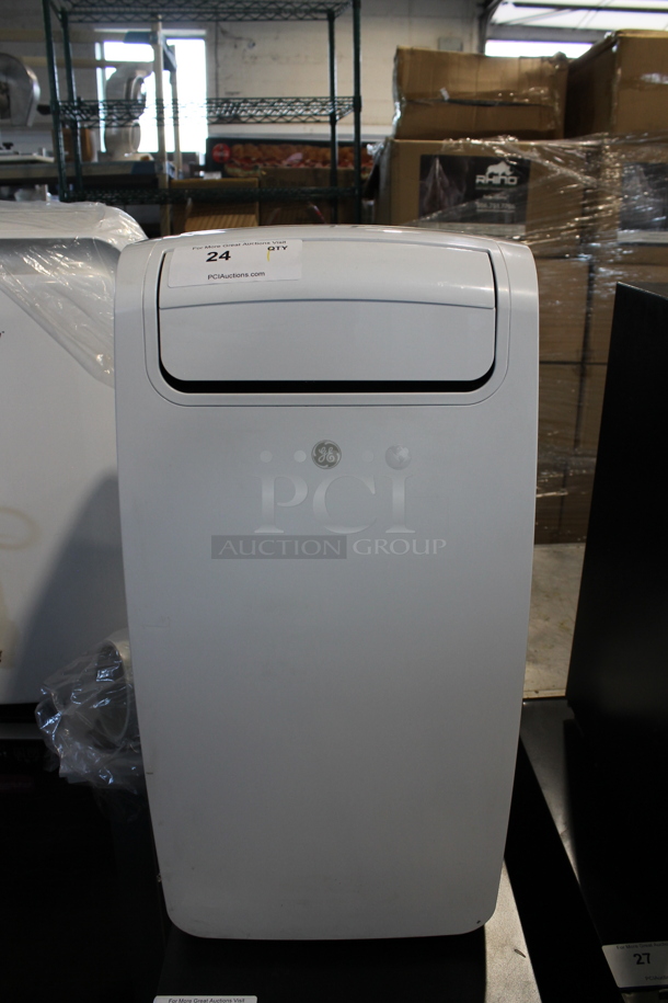 BRAND NEW SCRATCH AND DENT! General Electric GE APCA10NYLWN1 10,000 BTU Portable Air Conditioner. 115 Volts, 1 Phase. Tested and Working! - Image 1 of 4