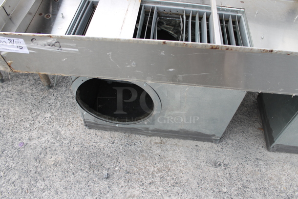 Metal Commercial Return Air Vent for Hood. Goes GREAT w/ Lot 206!  - Image 6 of 8