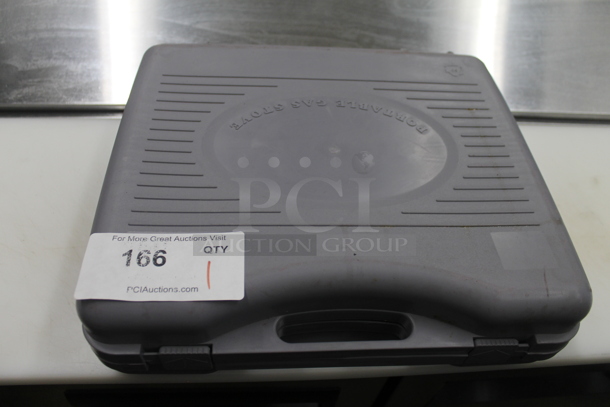 Chef Master 90019 Single Burner Butane Range in Hard Gray Case. - Image 2 of 5