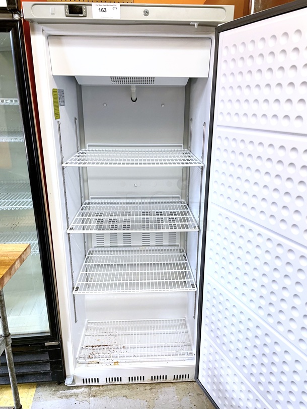 FROST EXCELLENCE! MoTak MSD-1DF-EC-HC 30" One Section Reach In Freezer, (1) Solid Door, R290 Hydrocarbon 115v. 
30.59 in. W x 28.74 in. D x 78 in. H
7 A, 2⁄3 HP
115 V/60 Hz/1 ph, 8.2-ft. cord with NEMA 5-15P plug - Image 2 of 4