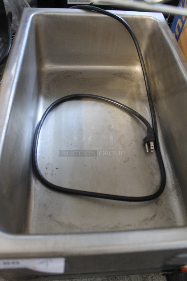 APW Wyott W-3Vi Stainless Steel Commercial Countertop Food Warmer. 120 Volts, 1 Phase. Tested and Working! - Image 4 of 6