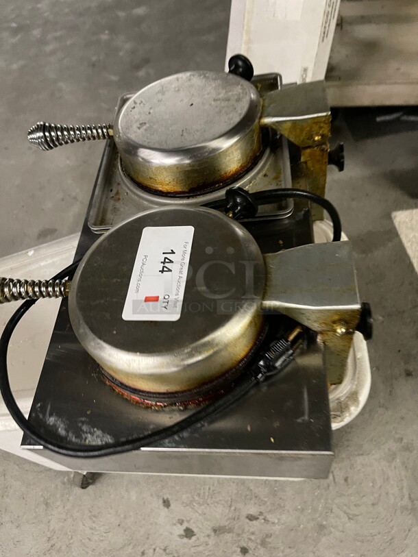 TOASTMASTER DOUBLE COMMERICAL WAFFLE IRON NSF 115 Volt Tested and Working! - Image 4 of 9