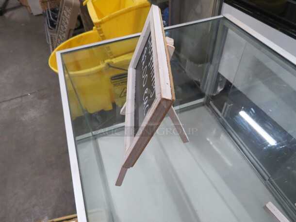 Wooden Chalkboard Easel. 4XBID - Image 2 of 2