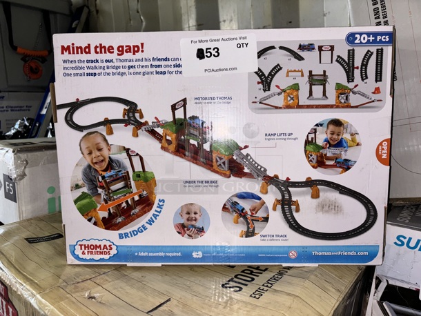 Thomas And Friends Walking Bridge With Motorized Thomas The Engine and Over 6ft Of Track. Runs On 2 AAA Batteries.  - Image 2 of 2