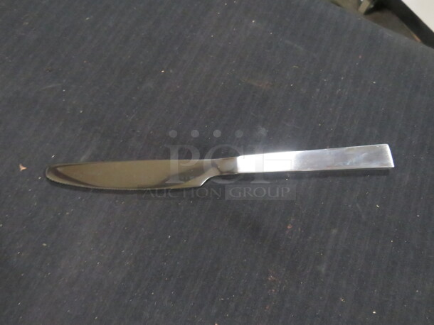 NEW Blackwood Ind Dinner Knife. #600129. 12XBID. 