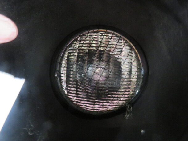 One Stage Light. - Image 2 of 2