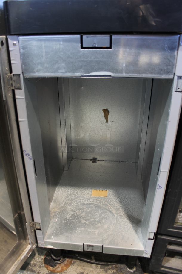Hoshizaki DCM-270BAH-OS Stainless Steel Commercial Ice Machine on Hoshizaki SD-270 Cabinet Stand. 115-120 Volts, 1 Phase. - Image 4 of 5