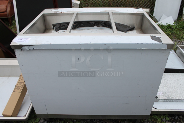 BRAND NEW SCRATCH AND DENT! Stainless Steel Commercial Electric Powered Steam Table w/ Under Shelf. 208 Volts, 1 Phase. - Image 1 of 7