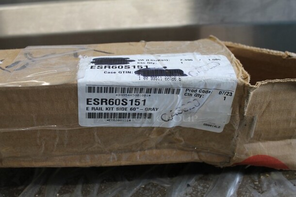 BRAND NEW SCRATCH AND DENT! Camshelving ESR60S151 E Rail Kit - Image 5 of 7